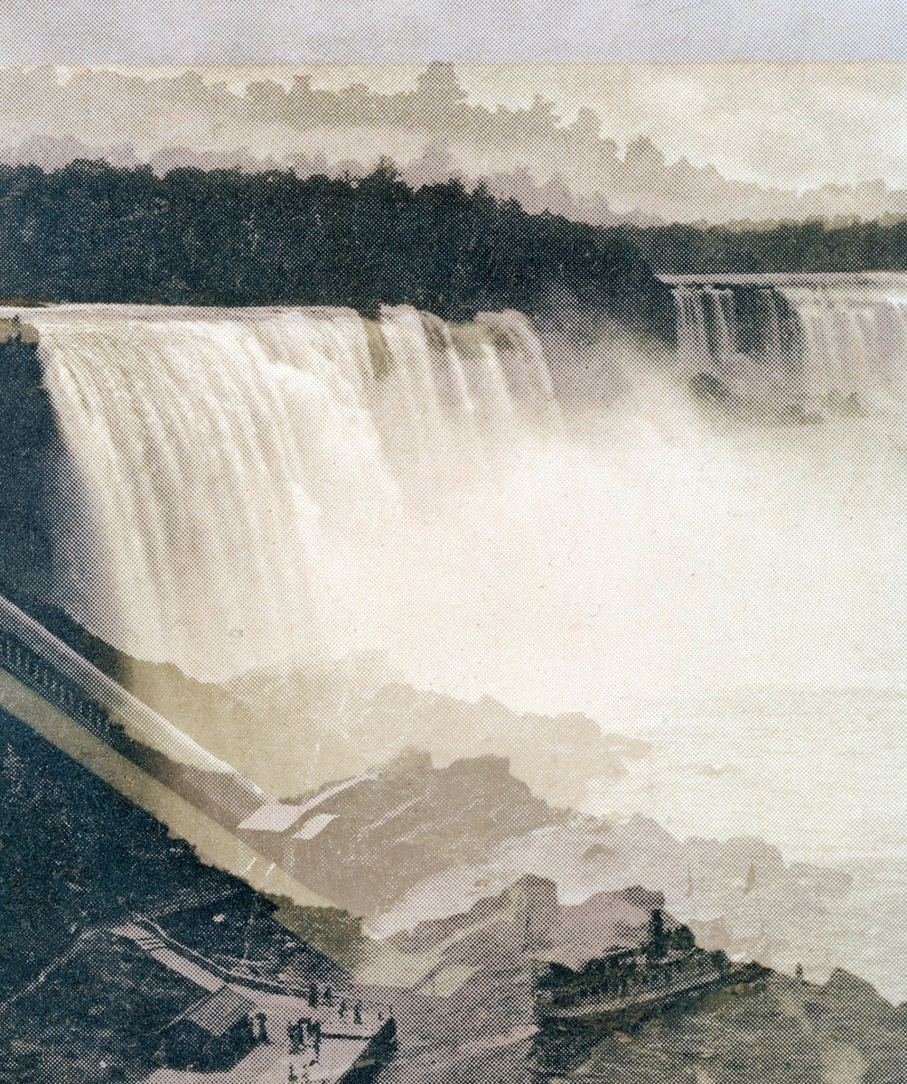 Falls (Niagara), 2016<br>90x75cm<br>colour photography